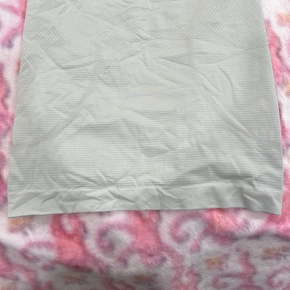 🤍TRADE ONLY! White Lululemon Swiftly Tank 2.0 - Size 2! 🤍 - Picture 3 of 6